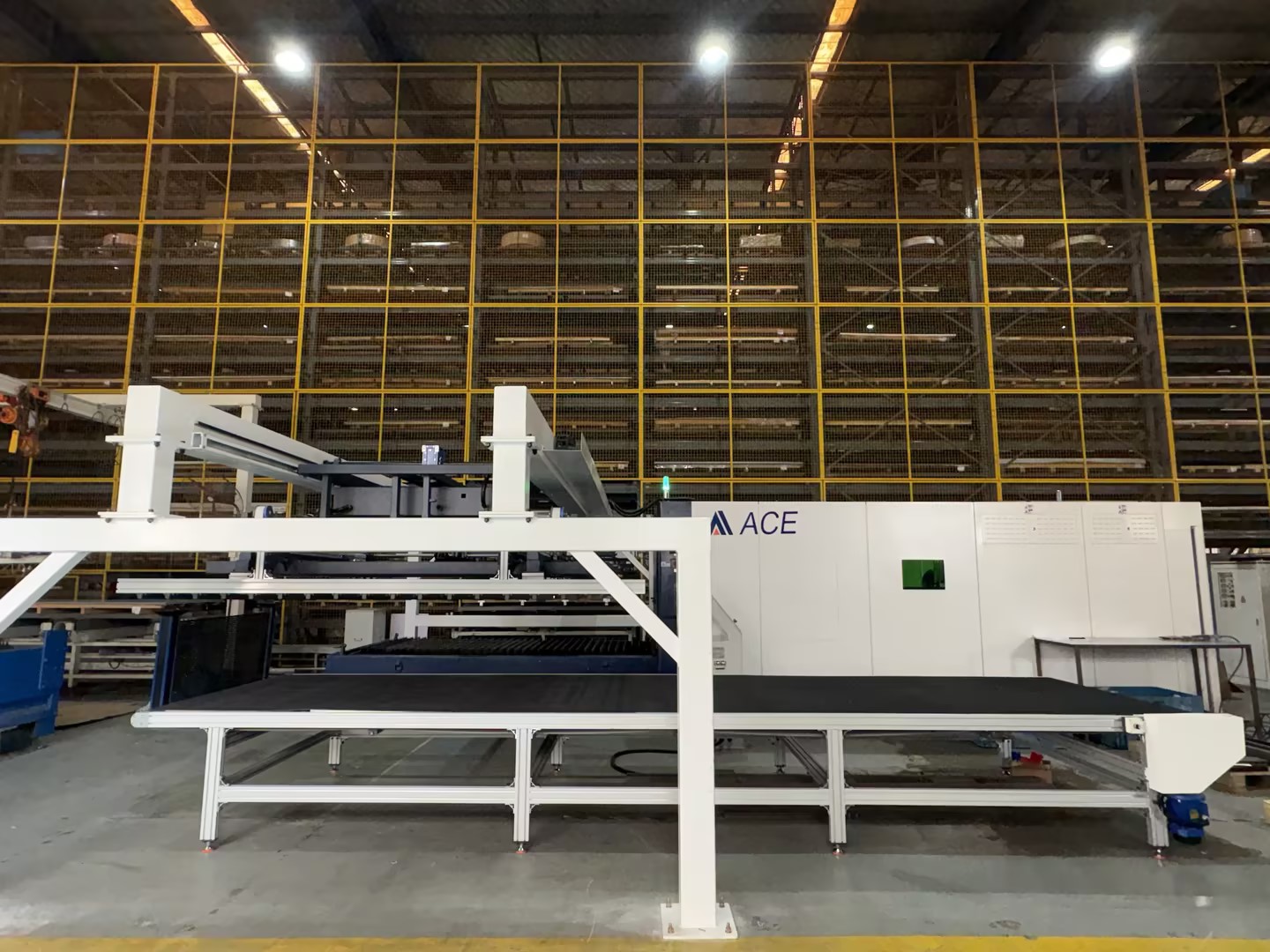 ACE large-format fiber laser cutting machine